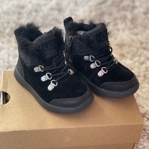 Ugg Australia Obie Kids Waterproof Kid's Shoes.